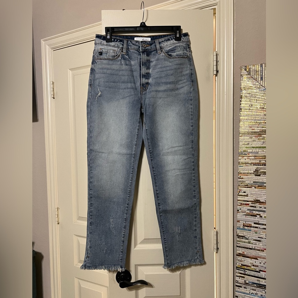 KanCan Light Blue Straight Leg Jeans with Raw Hem size 9 / 28